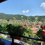 солакови ** Guest house Devin