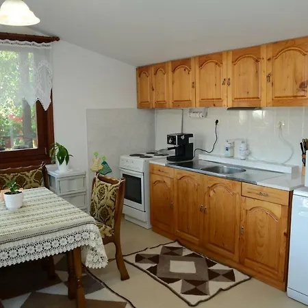 солакови ** Guest house