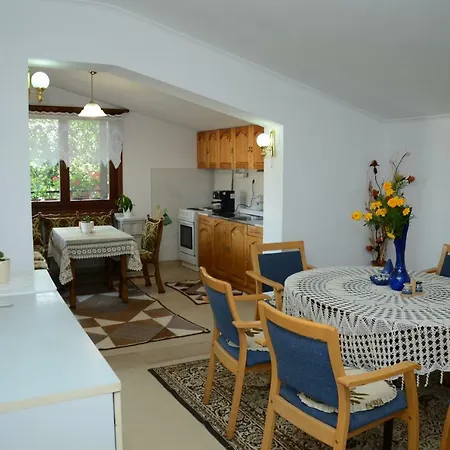 солакови ** Guest house Devin