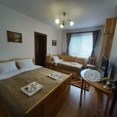 солакови ** Guest house Devin