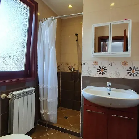 Guest house солакови ** Devin