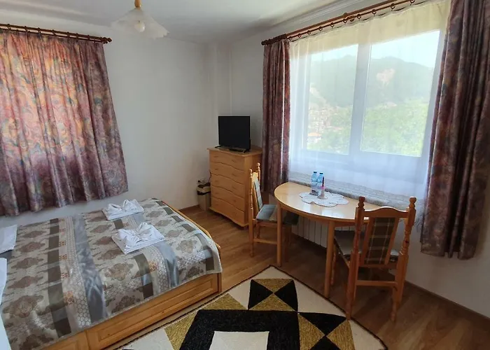 солакови ** デヴィン