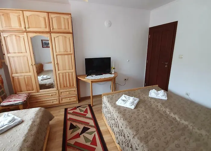 ゲストハウス солакови **